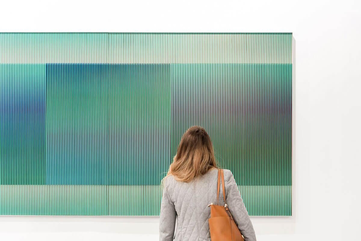 ¿Quieres 8 pistas para comprar arte durante <a href="/FeriaArco/">Feria ARCO</a>? <a href="/ArteGlobal/">ArteGlobal</a> nos ofrece una charla con Maribel López (ARCO), María Beguiristáin (#FundacionBancoSantander ), Charo López (coleccionista), Elisa Hernando (<a href="/Red_Collectors/">Red Collectors</a> / Arte Global). 👉 ¡Apúntate! bit.ly/charlaurso