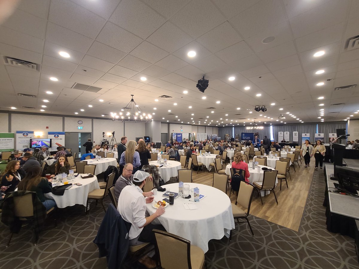 DomnichIlan's tweet photo. Are you at the Farming Smarter conference in Lethbridge? Fill out a survey and you can get goodies like hats and stickers, and help with agricultural research in the process!
#FSConf23 https://t.co/Mqao1bVxAR