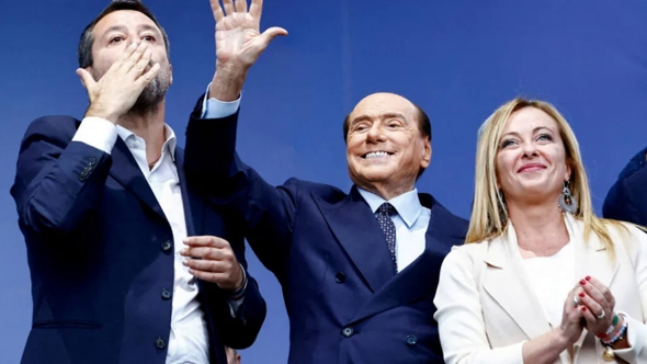 Proyecsaa's tweet photo. Coalición derechista en Italia, ganó 2 de las regiones más pobladas del país, por lo que tiene prácticamente el triunfo en la bolsa. Conoce más detalles: https://t.co/KPJu1OCOTr 
#Italia #Coalición #Dderechista #Regiones #Elecciones https://t.co/6Oipt2tlwa