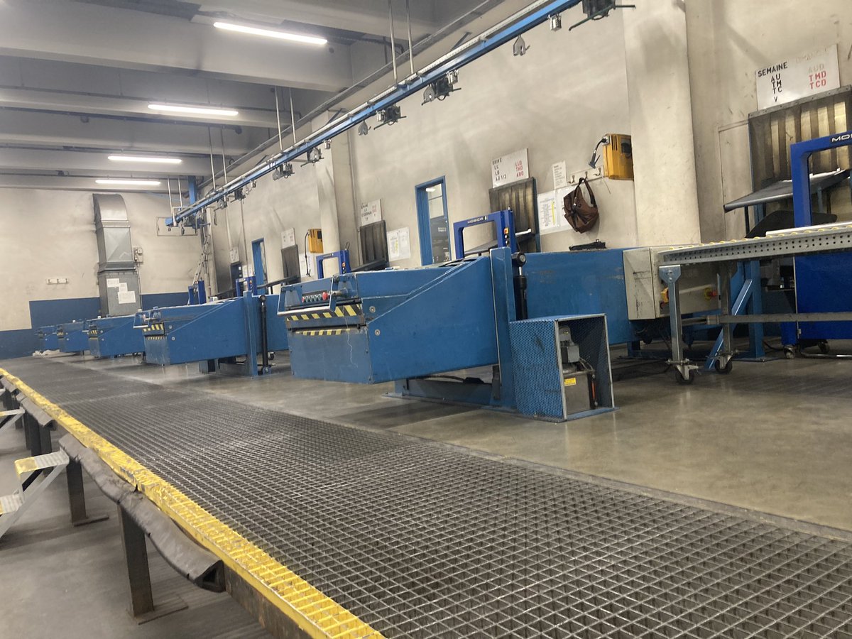 🔴 #clermontferrand  #auvergne  5e mouvement de grève à La Montagne : pas de journaux La Montagne Populaire de Centre, Berry Républicain, L’Eveil, jeudi 16, face à l’obstination de la direction de refuser à augmenter les salaires. <a href="/SNJ_national/">SNJ - premier syndicat de journalistes</a> <a href="/solidaires63/">Union Syndicale Solidaires Puy-de-Dôme</a> <a href="/UnionSolidaires/">Union syndicale Solidaires</a>