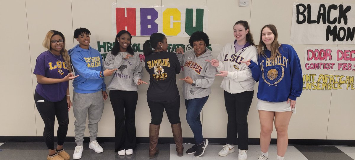 MrzAHensley's tweet image. "College Wear" Wednesday @Hebron_HS @hebron_bsu #LISDHBCU