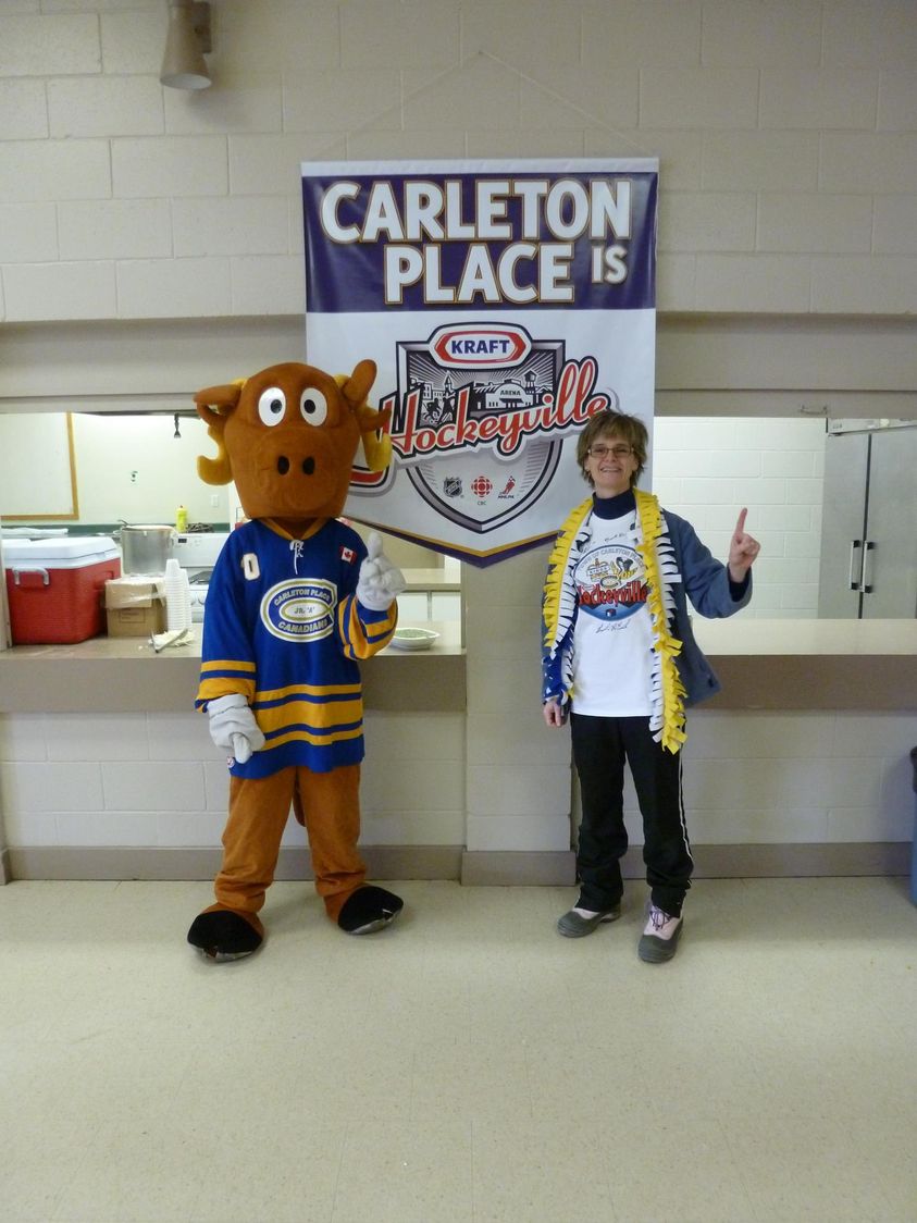 Mcpheeeeee's tweet photo. This was 11 years ago. We have FOUR days left for all of you to upload your photos and notes to the Hockeyville site why you love our arena.. We are counting on you. Thank you!! Let the Love fest begin
https://t.co/5zVt4d7EU5

#CarletonPlace #KraftHockeyville #Hockeyville https://t.co/3MDXo8lJaV