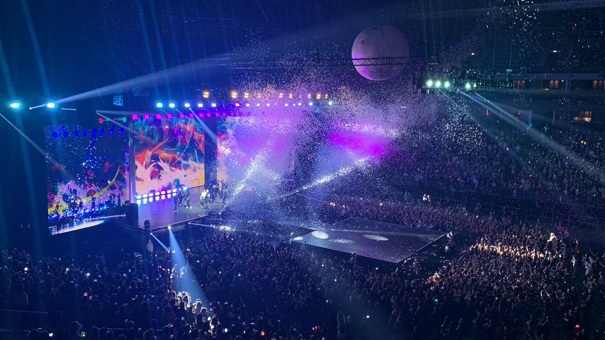 uberarenaberlin's tweet photo. Thank you for two amazing shows in our arena @ATEEZofficial 🔥 ATINY also thank you for the amazing and fun time we had! Everyone get home safe🫶🏼 #ATEEZinBerlin https://t.co/vcTVFTi7MQ
