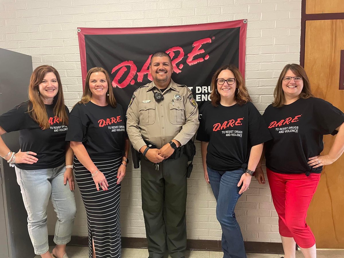 Happy SRO Day to Jesus Coreno! He is the absolute best school resource officer. He is a HUGE blessing at WBES! 💙💛🚓🐾 <a href="/DLWeeks83/">Danny L. Weeks, Ed.D.</a> <a href="/andreabledsoe4/">Andrea Bledsoe</a> <a href="/ErnestineAdams/">Ernestine Adams</a>