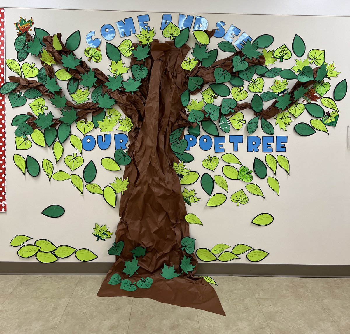 MsHuynh121's tweet photo. Come and see our “Poe-tree”! 🌳 Our first graders did such an AMAZING job writing about what poetry means to them! We are very proud! 🥰@FirstGrade_ASE @ASE_Dalmatians https://t.co/E5yGHFlwCd