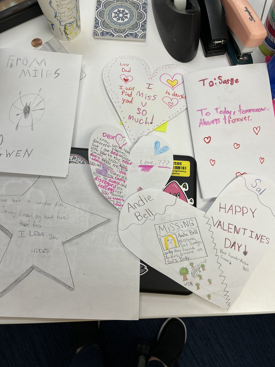 Projectlit_kms's tweet image. We made Valentine’s Day cards from book characters to other characters today. Everyone did a great job with spreading the love. ❤️ @ProjectLITComm
