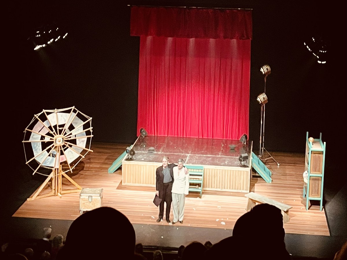 NicoleSplinter's tweet image. Wat een mooie, ontroerende vriendschap van @peterheerschop en @Viggowaas. 🙏Dank voor mooie avond! #ergaatnogietsheelmooisgebeuren