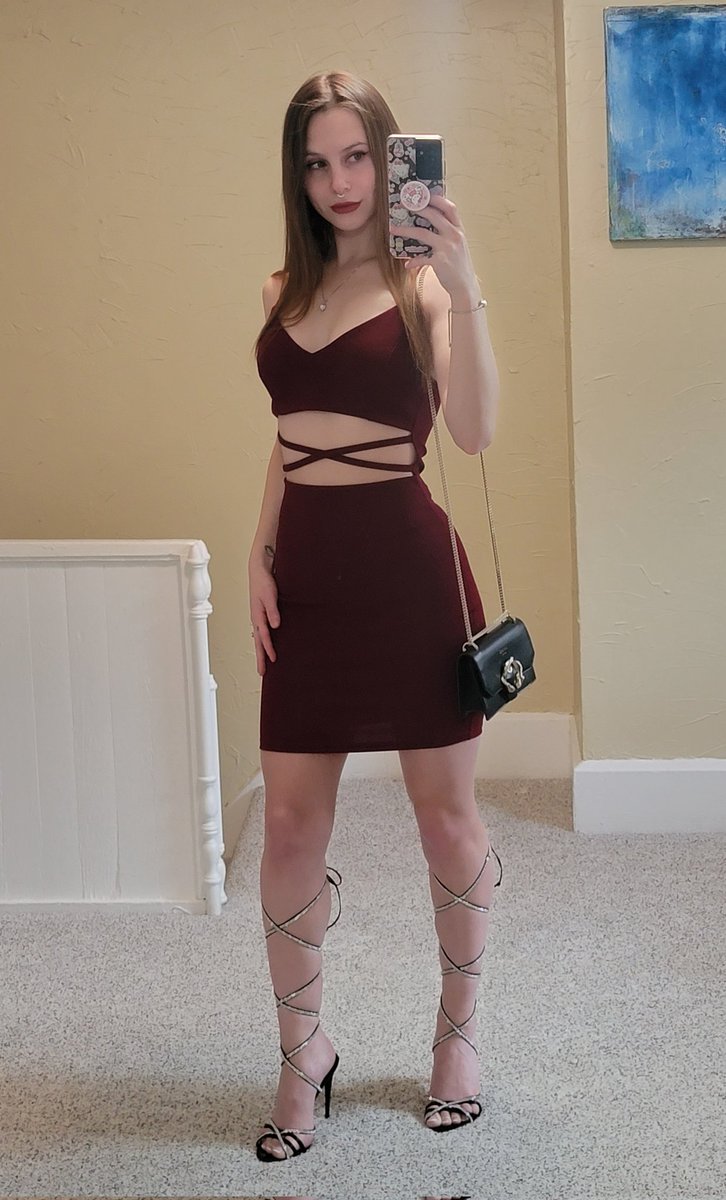 Princess Honey 🍯 on Twitter: "Going out on a dinner date 🥂 I want you