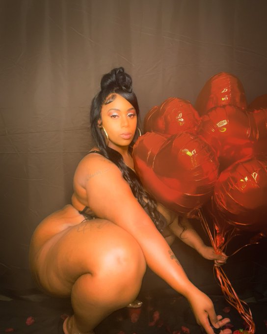 Cummmmmm over 💦💦💦 https://t.co/vhwxGEMhfT<a href="/tag/twerkit"class="tags"><span>#twerkit</span></a><a href="/tag/bbc"class="tags"><span>#bbc</span></a><a href="/tag/backshots"class="tags"><span>#backshots</span></a>