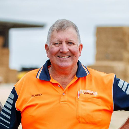 Congratulations to GrainGrowers Director <a href="/RichardKonzag/">Richard Konzag</a> and National Policy Group Member <a href="/TracyLefroy/">Tracy Lefroy</a> on being selected as this year's finalists for <a href="/theweeklytimes/">The Weekly Times</a>  Coles Farmer of the Year awards. 

Looking forward to the winner announcement! Read more: bit.ly/3E8TTmY