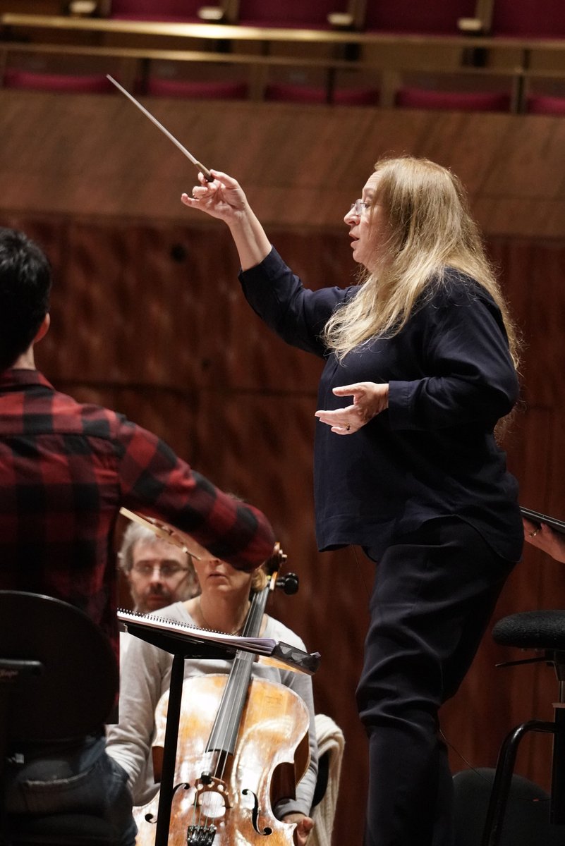 sharmillfilms's tweet photo. #BehindTheScenes photos of #KnowingTheScore with director #JanineHosking and dedicated Australian conductor #SimoneYoung during one of her @SydneySym rehearsals 🎬
In cinemas TOMORROW!
BOOK NOW https://t.co/WPWQuOs10h
#Classialmusic #Doco #CateBlanchett https://t.co/22STwOUvC8