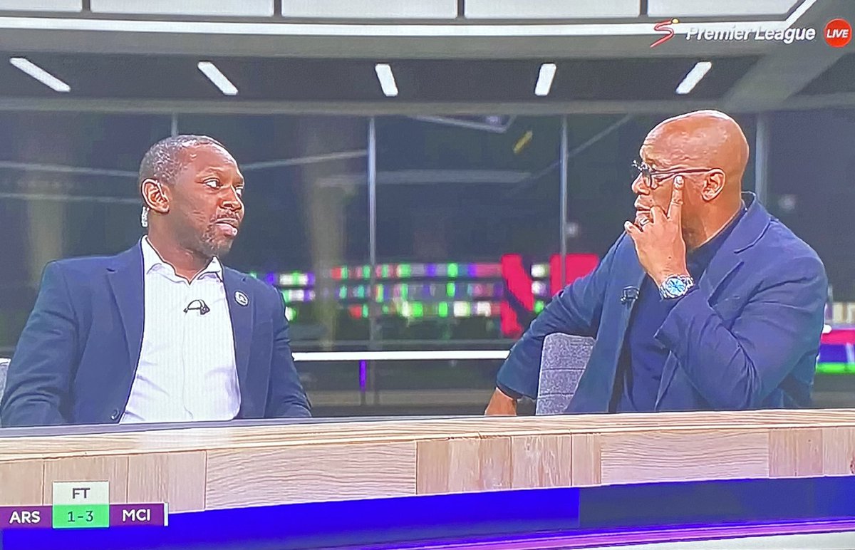 If you know football how cool is this to see!! Father and Son #wrights