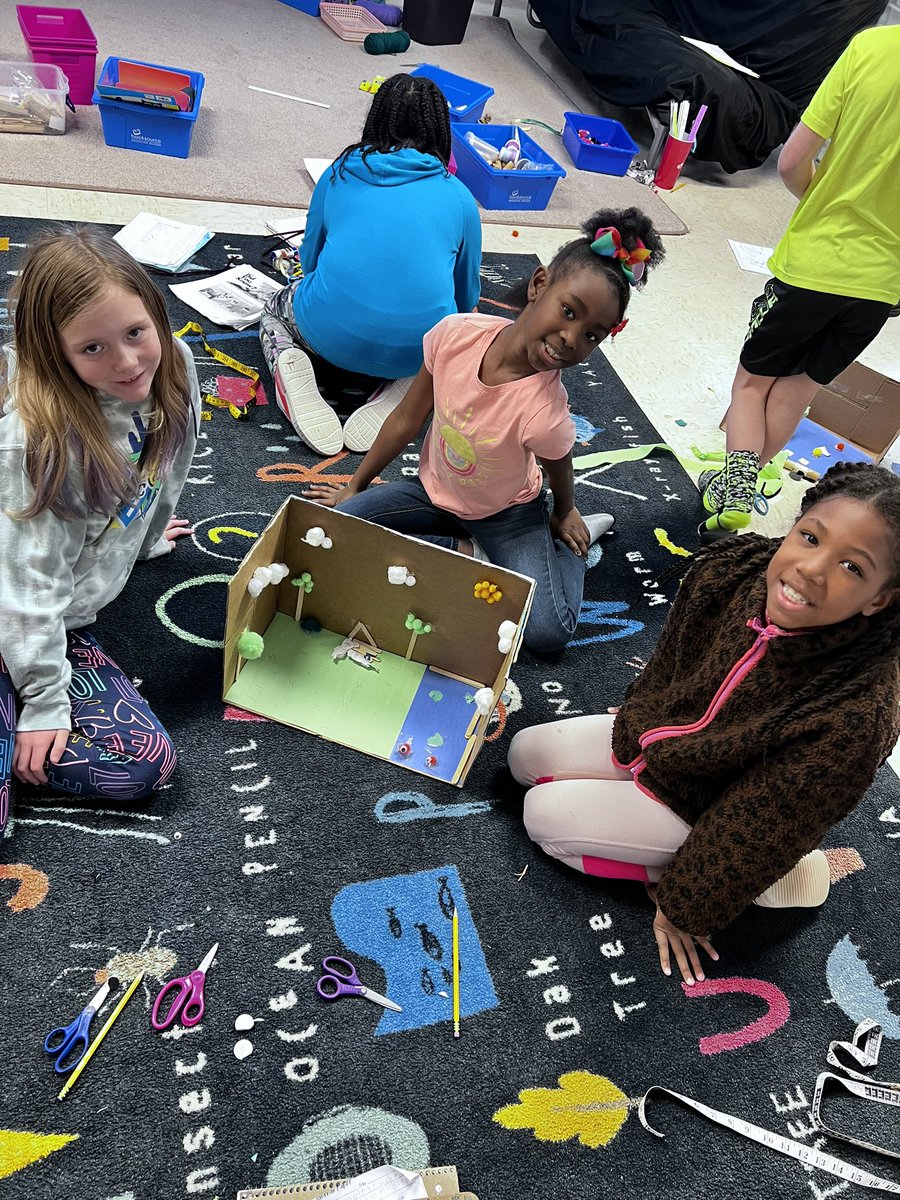 MrsHemphill304's tweet image. These @Kempcougars spent their time today building habitat enclosures for the Atlanta Zoo. They used the research they did in STEM on specific animals they chose. 🧪 @lindsayelkins1 @ZooATL #learnleadexcel