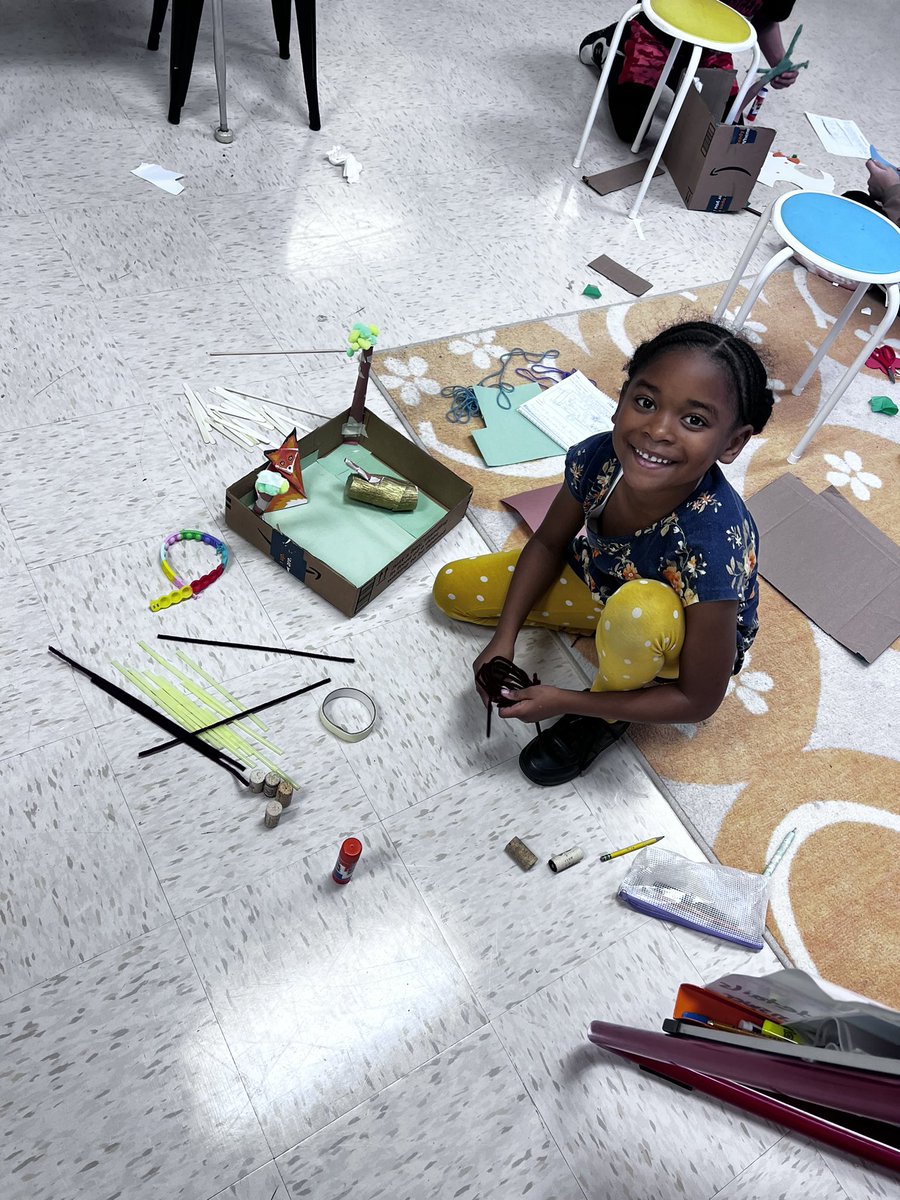 MrsHemphill304's tweet image. These @Kempcougars spent their time today building habitat enclosures for the Atlanta Zoo. They used the research they did in STEM on specific animals they chose. 🧪 @lindsayelkins1 @ZooATL #learnleadexcel