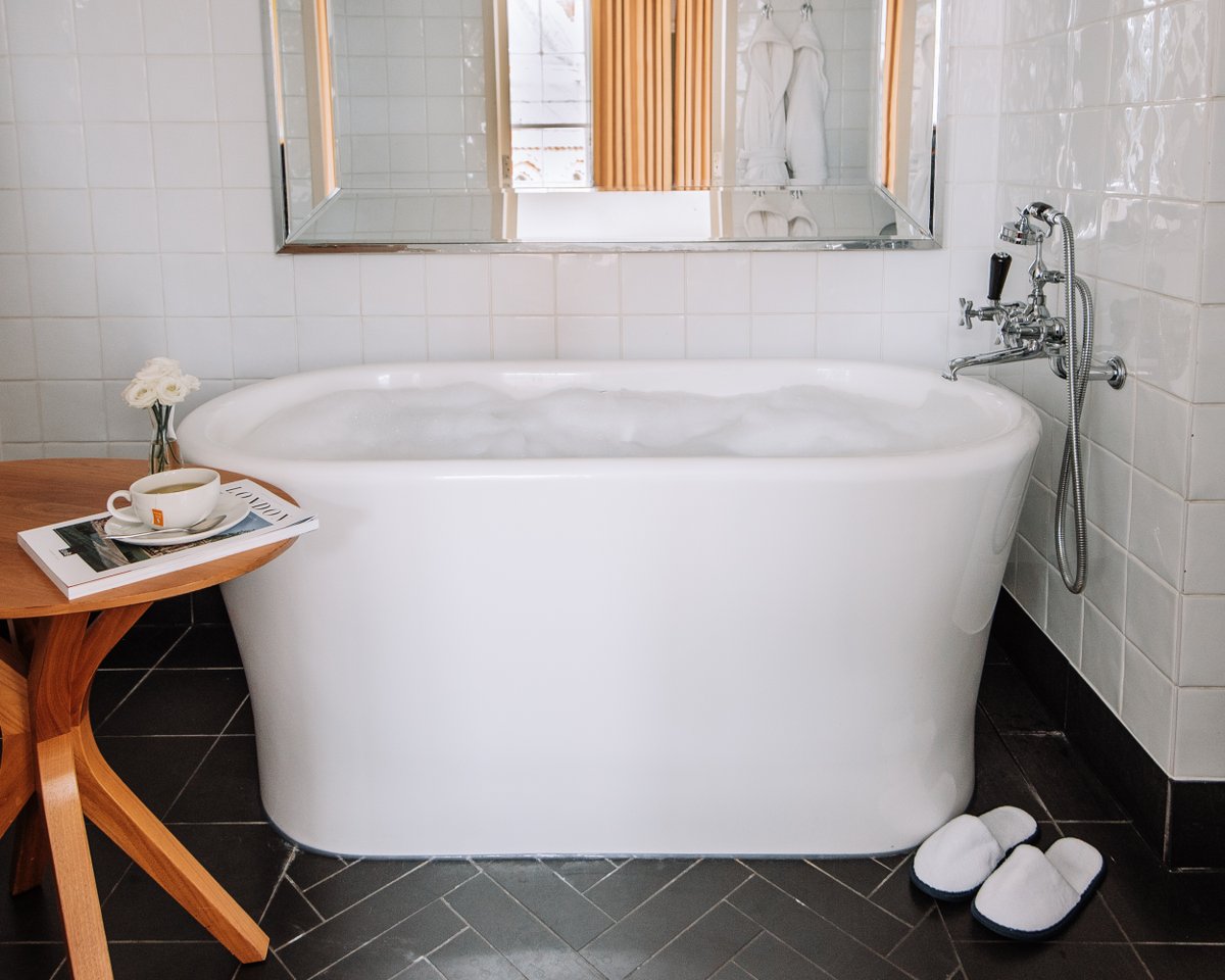 Great Northern Hotel tweet media