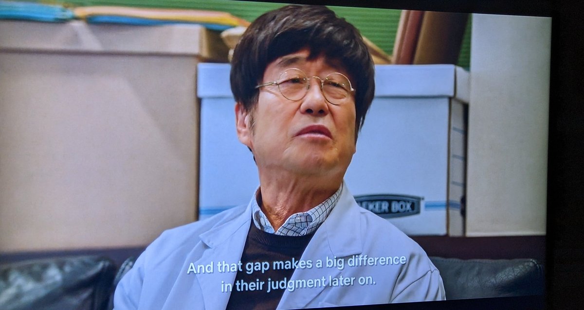 Солонгос кинон дээр: "Монголчуудын харааны acuity нь 13 орчим бдаг, манайх 3-4 бдаг" гэж ярьж бна, тэгээд: "10 метрийн цаадхыг хардаг хүмүүсээс 100 метрын цаадхыг харж чаддаг хүмүүсийн ертөнц өөр бдаг байх" гэж бна. Энэ үнэн. Соёлын сэтгэлзүйн ялгаа мөн эндээс үүсдэг..