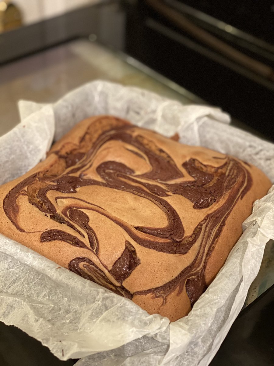 RumSams's tweet photo. Sometimes bake Biscoff Blondies #yum #biscoff 😋 https://t.co/IjBQe6GZuO