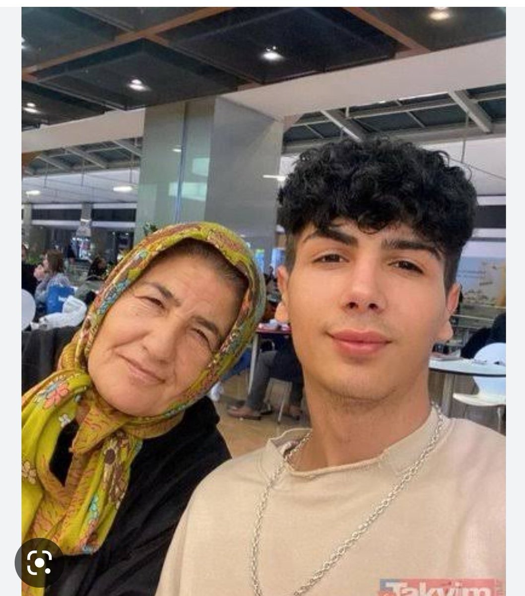 mlsflz's tweet photo. Çocukla ilgili yalan olarak sunduğunuz her evrak ve video delilidir çıkardığınız sahte ölüm belgesinin hapis cezası vardır!!! Bırakın artık gariban hayatını kaybetmiş bir çocuğu ve ailesinin yakasını #tahaduymaz #deprem https://t.co/rM882x9BNN