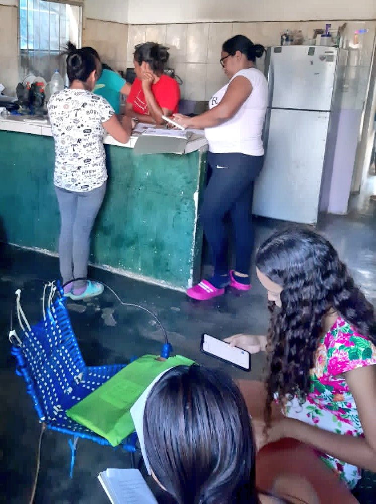 MinAlimenVen's tweet photo. En #Yaracuy mantenemos el proceso de escaneo y carga del sistema #CeasPatria en conjunto con nuestros líderes de comunidad, garantizando así una distribución optima a todas las familias de los Combos #CLAP
#AlimentarEsVencer https://t.co/fiGcSKtmp8