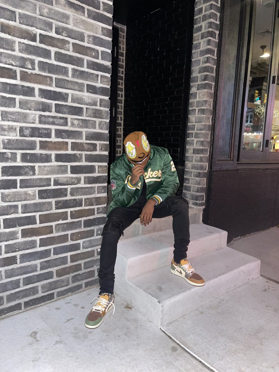 NizzyMessiah's tweet photo. I Want A Yacht , We Can Never Be In The Same boat 🛥 https://t.co/6gudbM5NIw