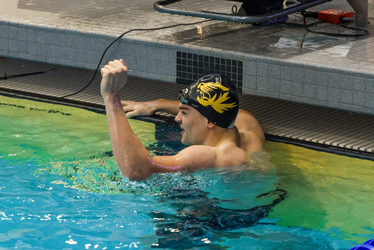 MizzouSwimDive's tweet photo. On Day 2 of SEC Championships Ben Patton set a personal best of 1:42.51 in the 200 Y IM 

#ZOUStyle x #MIZ🐯 https://t.co/UCBCqhyJEU