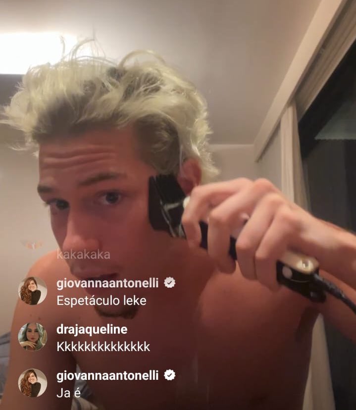 dunphybanks's tweet photo. TÔ PASSANDO MAL KKKKKKKKKKK ela tentando falar igual ele https://t.co/cutiP8DTnl