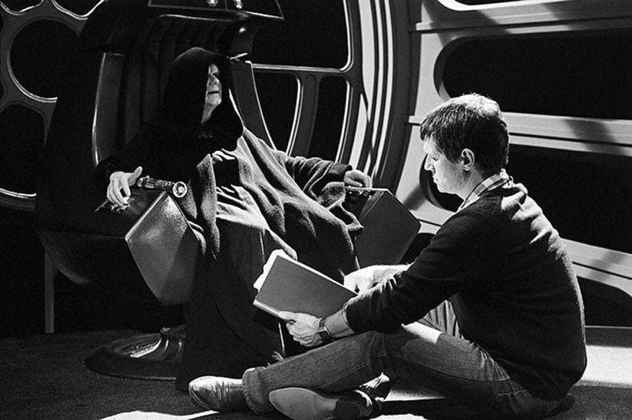 Star Wars Behind The Scenes Photos On Twitter Behind The Scenes Of