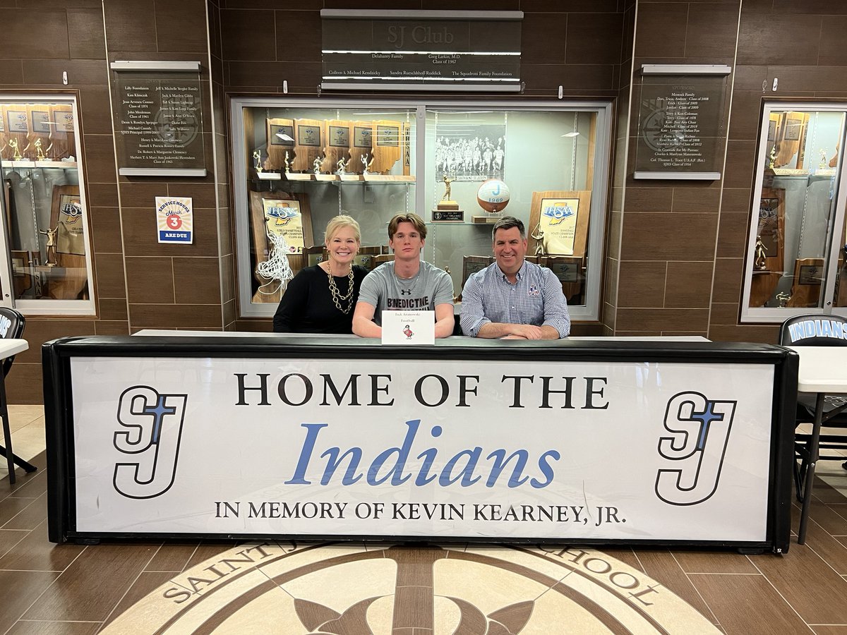SaintJoeSports's tweet photo. Congratulations to Jack Aranowski on his decision to continue his academic and football career at Benedictine College. https://t.co/No3hrShUif