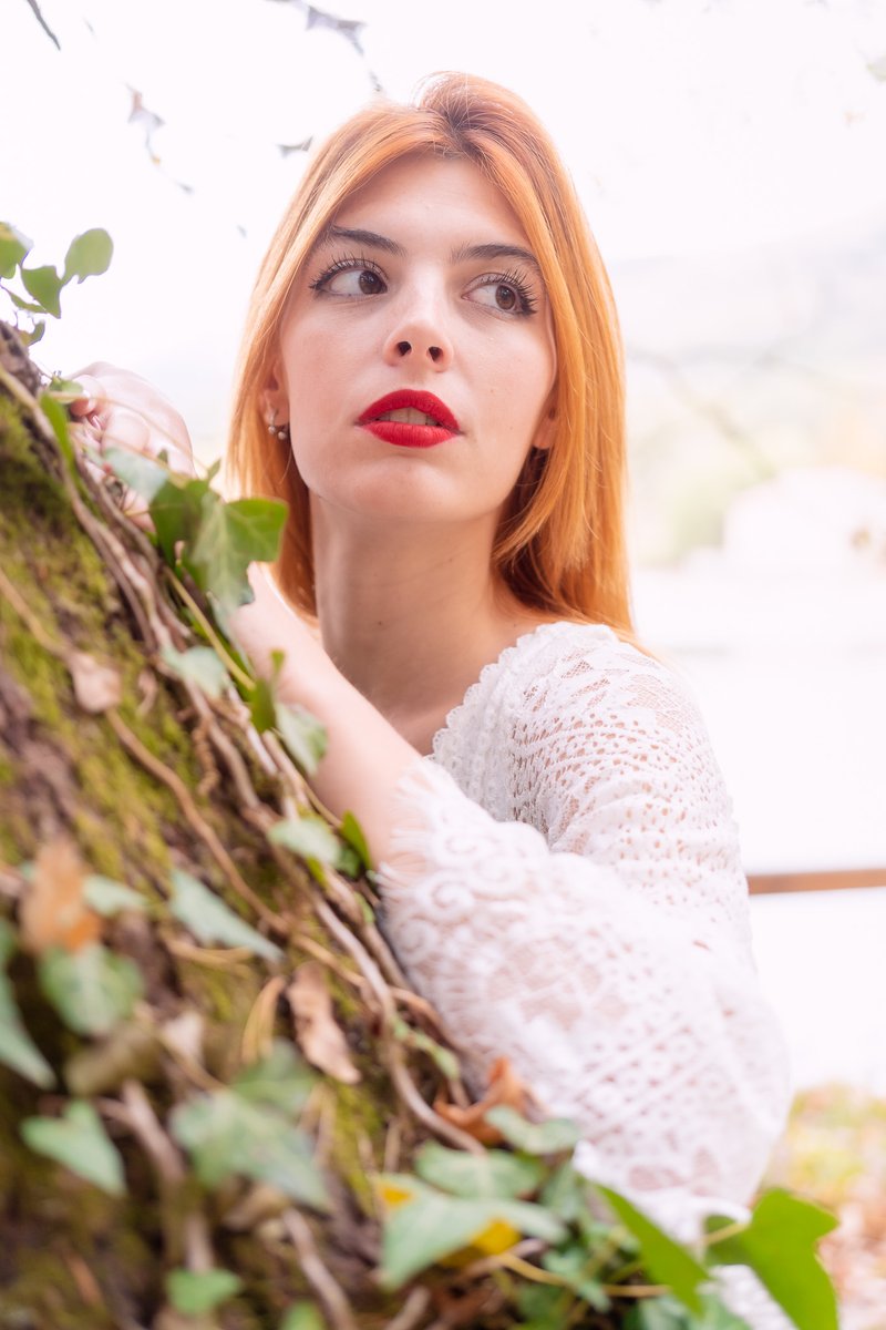 carlosvelayos's tweet photo. Reflejos cobrizos. #carlosvelayos #redhair #pelirroja #peliroja #empoderamiento #indoorphotoshoot #indoorphotograhpy #fotoartistica #naturallightphoto #girlportrait #luznatural #bookfotografico #soulportrait #photospain #modelomadrid #modelspain #retratos https://t.co/21vWqbUBMU