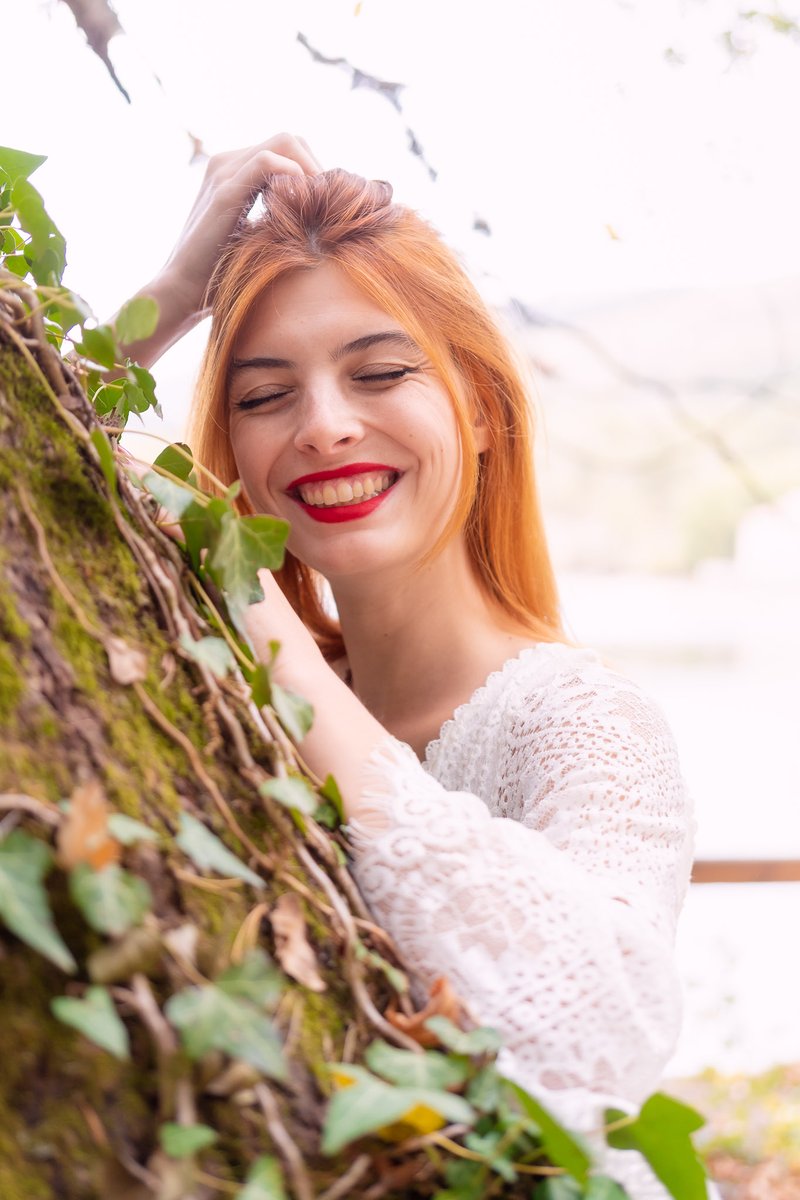 carlosvelayos's tweet photo. Reflejos cobrizos. #carlosvelayos #redhair #pelirroja #peliroja #empoderamiento #indoorphotoshoot #indoorphotograhpy #fotoartistica #naturallightphoto #girlportrait #luznatural #bookfotografico #soulportrait #photospain #modelomadrid #modelspain #retratos https://t.co/21vWqbUBMU