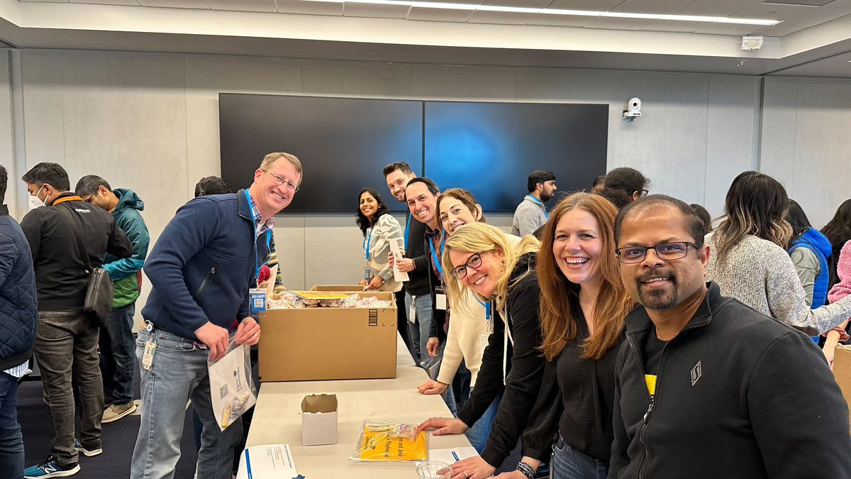 Today was our 1st #SmallBizBigImpact Day @intuit. We purchased $1M of items directly from local #SmallBiz that will be donated to local nonprofits. 10K colleagues in offices around 🌍 got items ready to go out into our communities. Our crew packed science kits for @SiE_science 🚀