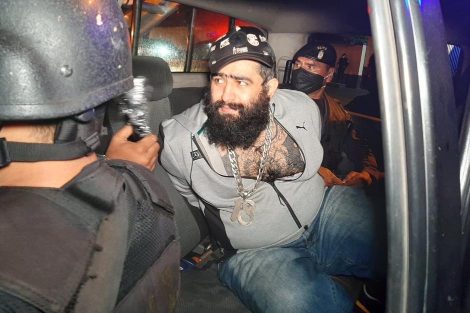 soy_502's tweet photo. 🚨SEGURIDAD ⎪¿Puede Guatemala aplicar el modelo antipandillas de El Salvador?

Bukele ofreció el modelo a Guatemala. El Ministerio de Gobernación explicó cuáles son las diferencias entre los dos países:

https://t.co/Ed71AvzKXw https://t.co/Vp6L9Bij97