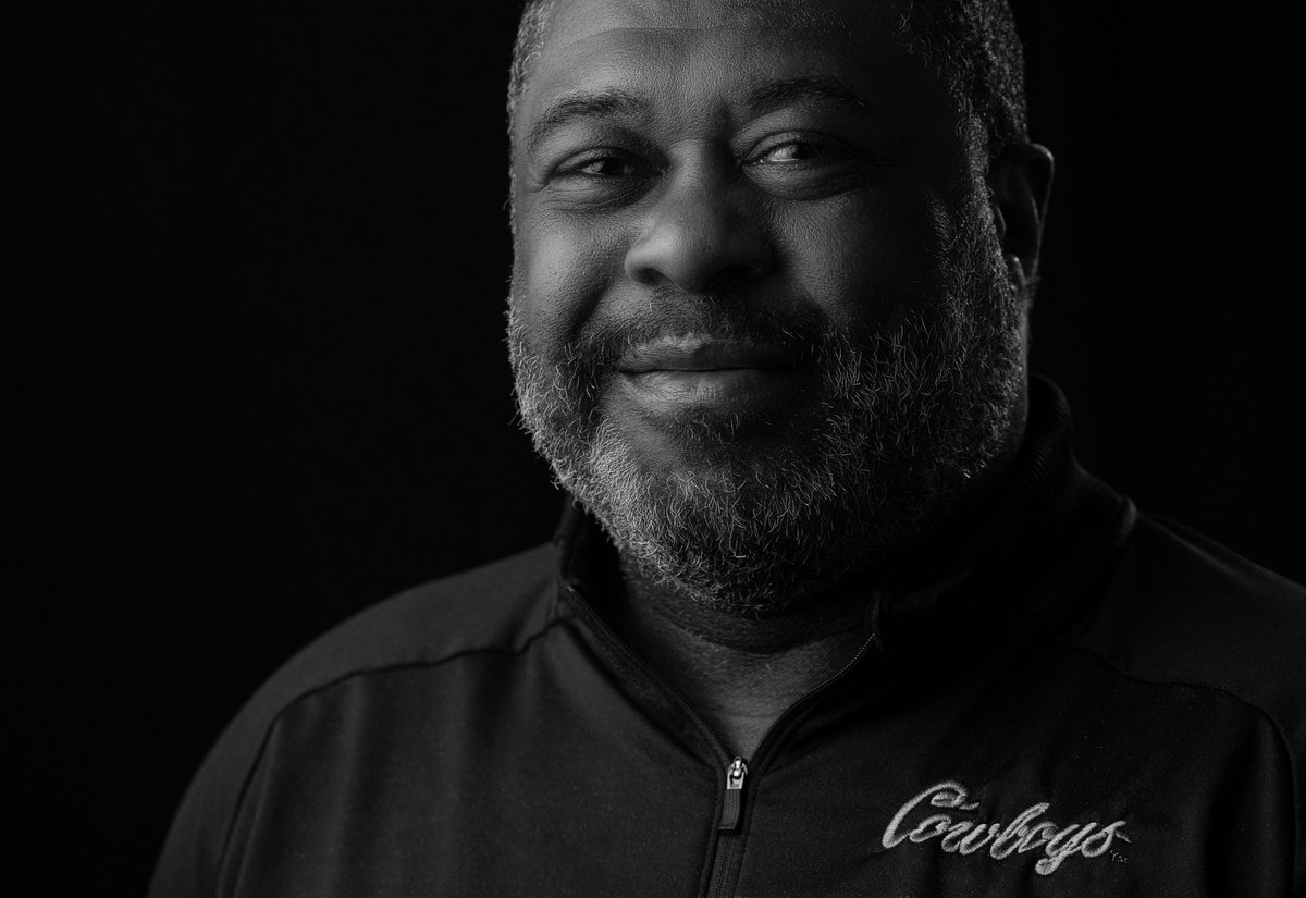 okstate_ehs's tweet photo. On this episode of #WeAreOnlyHuman, OSU Chief of Police Leon Jones discusses how he has climbed the ranks since joining the department in 1994 - and shares some helpful campus safety tips! 👨🏿✈️
🎧: https://t.co/8YKDB1XeLy
#PeoplePassionPurpose #okstate #podcast https://t.co/DtQIozNuRl