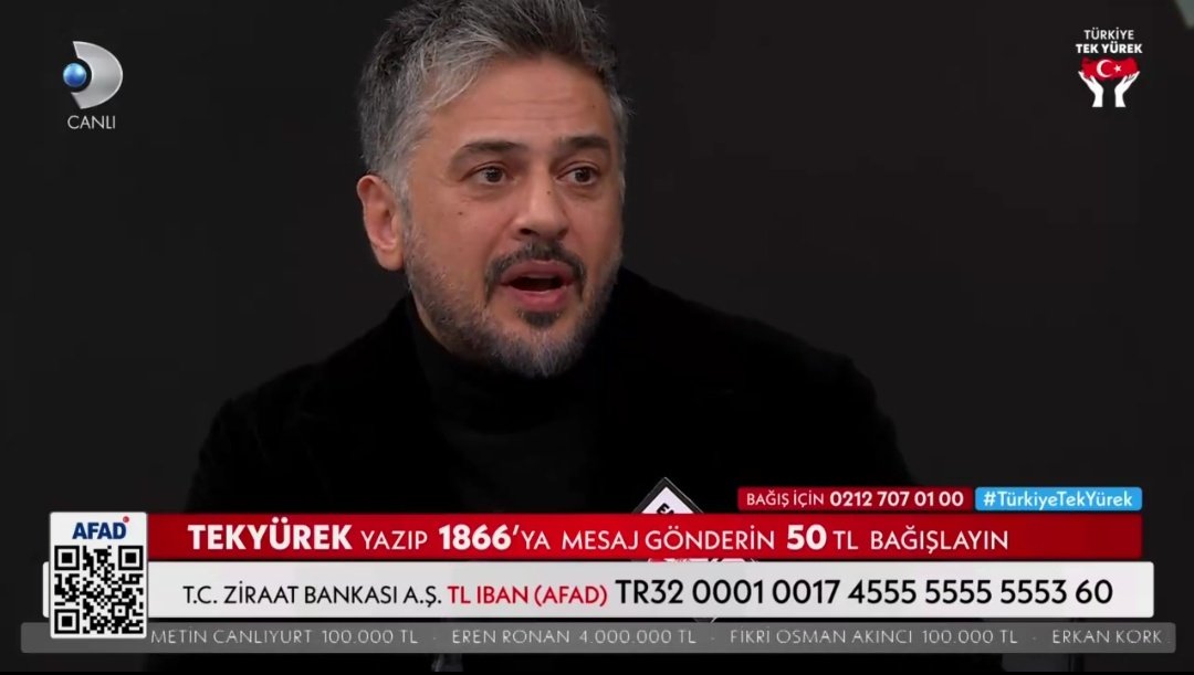 DTural's tweet photo. #TürkiyeTekYürek yardım gecesinden Emre Altuğ.. 🙏 https://t.co/XEfoIQm8rk