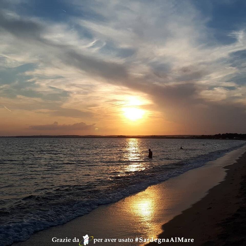 SardegnaAlMare's tweet photo. From https://t.co/EqygCc0KOy

Tramonto da Torre Grande, Oristano ☀ 🏖 🌇 # SardegnaAlMare #spiaggia #sardegna #sardinia #ichnusa #tramonto #sunset #Torregrande #spiaggiaditorregrande #Torregrandebeach #oristano #oristanocity #igeroristano #instaoristano #volgooristano #instas… https://t.co/JhDZfG1CDn