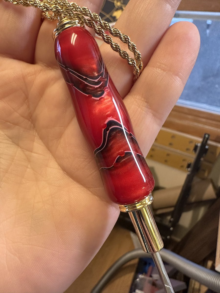 rb2m94's tweet image. #creativecompatriots entry! I did the thing! I turned a seam ripper!