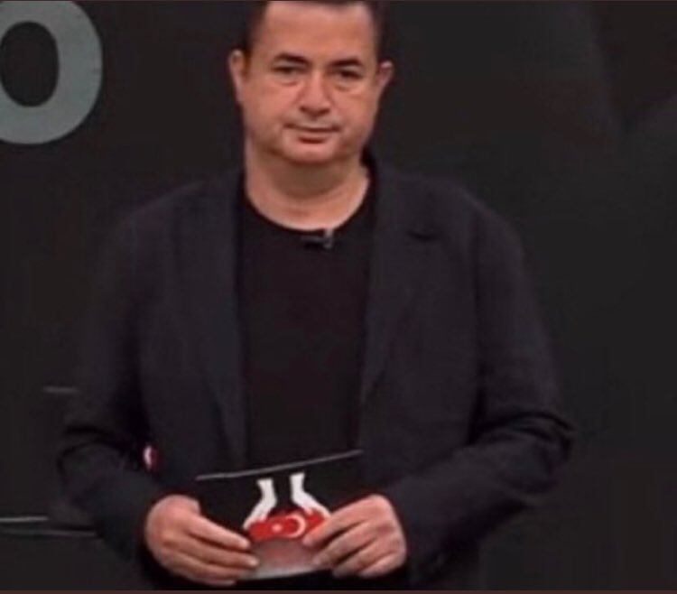 Valla Acunu ne kadar övsek az helal olsun hakkını vererek işini yapan sayılı kişilerden #AcunIlıcalı #TekYürekTürkiye