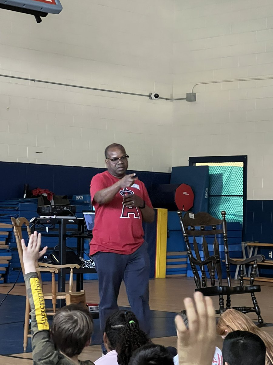 ASESLibrary's tweet image. It was an honor to have Tony Atlas Jr. speak to our sharks today about his experience in MLB. Thank you for coming! @sharkhappenings @AnthonyAtlas3 @ccpsinfo