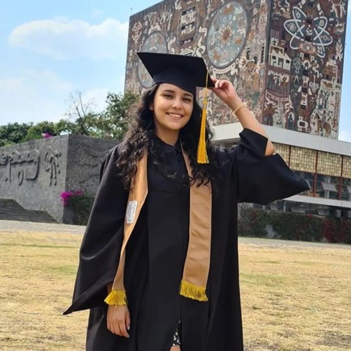 Lorena Escobar de 25 años, había ya denunciado las amenazas de su ex pareja en la <a href="/FiscaliaCDMX/">Fiscalía CDMX</a> Perón no atendieron su caso. El día 8 de febrero su ex pareja fue a su casa y la violento, después se quitó la vida. Lorena seguía con vida, y la trasladaron al Hospital General +