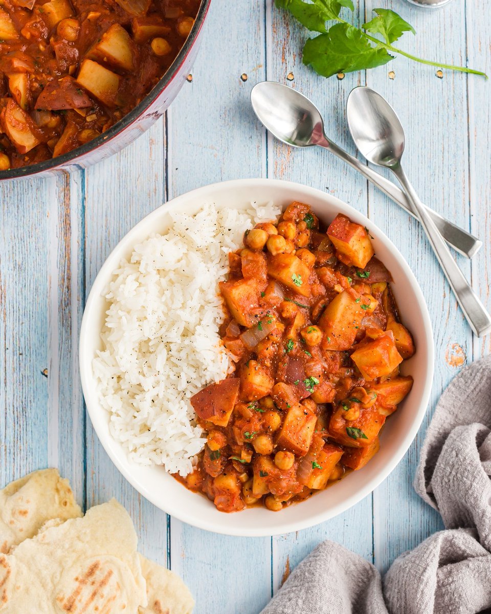 ⭐️ #NOButter #NOChicken! 🙌 My #healthy #vegan #plantbased version of the Indian classic dish is FULL of luxurious flavor - without butter, cream, or chicken - readers love it!🌱👉p.190 of #DreenasKindKitchen bit.ly/kindkitchenbook 💚 OR hop to my site: bit.ly/2onPBQX