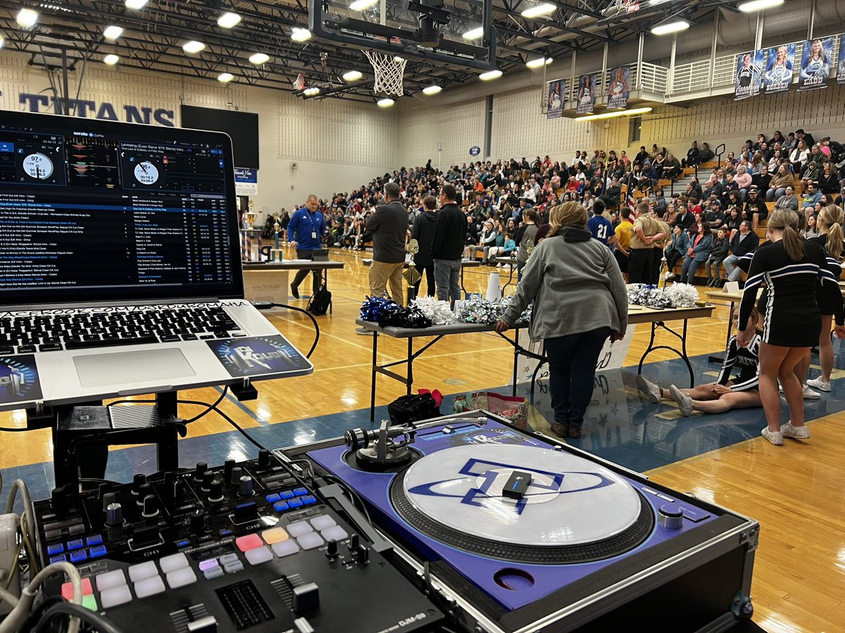 DJKDuBOmaha's tweet photo. Appreciate being a part of @PLS_activities @PLSHSTitans #ClassOf2027 as they came in for #TitansOfTomorrow, which included #AcademicPresentation and the #Athletic &amp; #Activities that I got to DJ! Thank you for these opportunities as I continue to grow my #SportsDJ profile. https://t.co/q23n9ffoXh