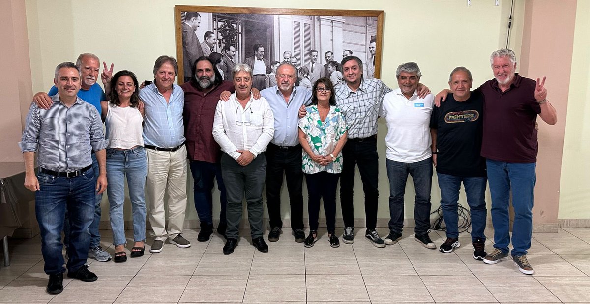 Hoy referentes de distintos espacios sindicales nos reunimos con Máximo Kirchner y hablamos de la necesidad de recuperar el poder adquisitivo de los salarios a través de una suma fija que recomponga el ingreso de quienes están peor.
