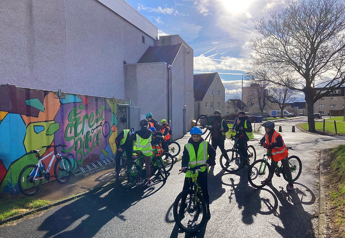 GillianYsortit's tweet image. Massive well done to our @ysortit #StreetBike Crew 🚲on completing their 1st 🥇 #Carbeth #CycleChallenge !!! All riders done amazing 🙌💪 👏 @WDCouncil @CyclingScotland @LyndseyYsi  @AllisonYSortIt @bethysortit @YCtoniysortit @AshleyYsortit  #NeverNeededMore
