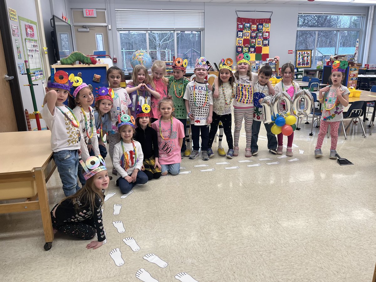 💯 days of Learning and Fun! Happy 100th Day Of School!