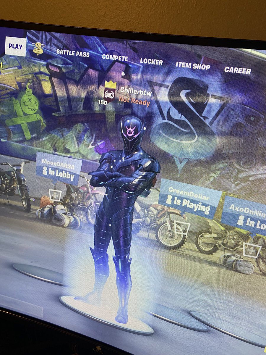 Chillerbtw's tweet image. This has to be the best challenge pack skin yet