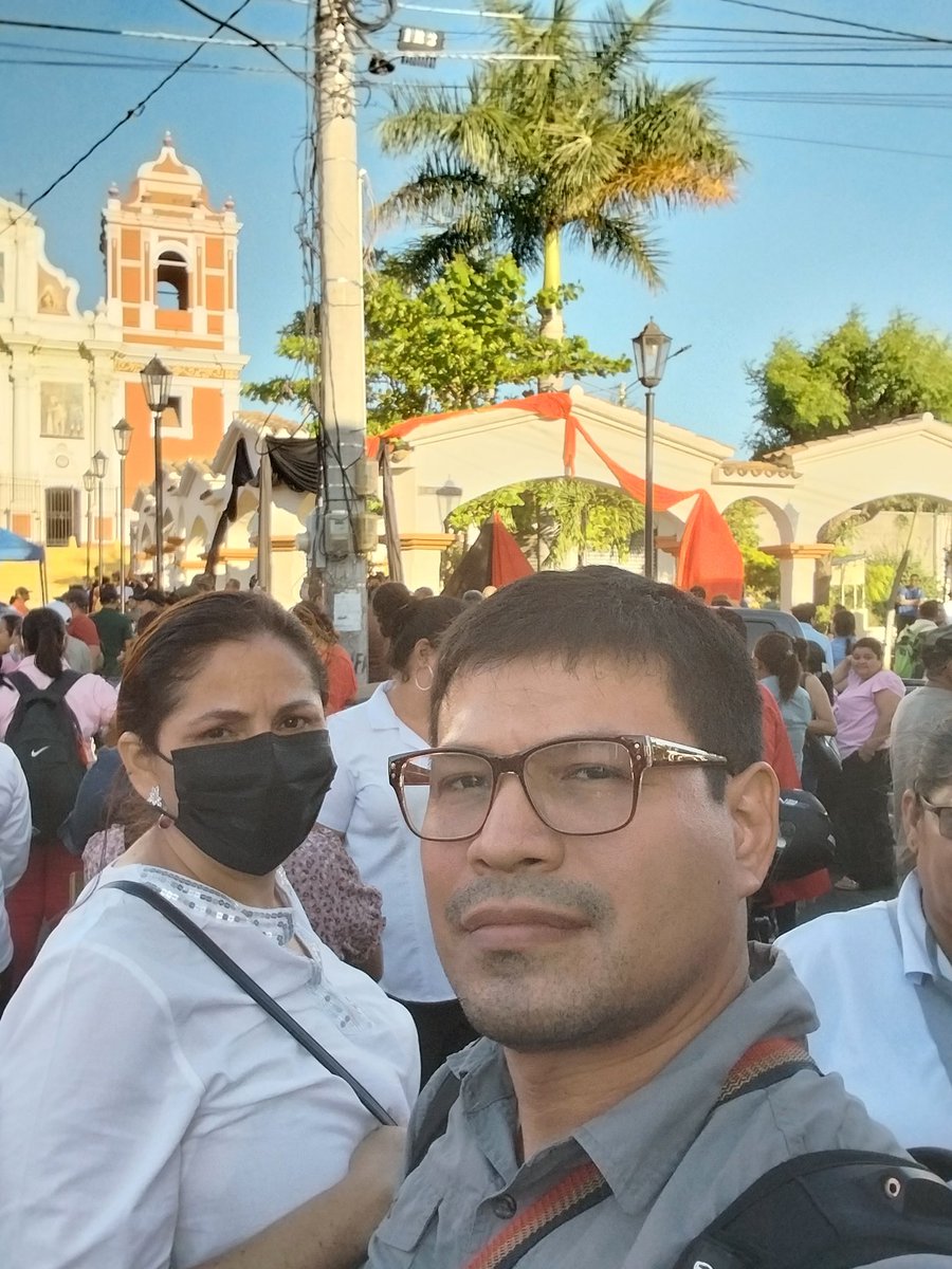 En la Peña Cultural 'Héroes y Mártires del Calvario'
#MasVictoriasPuebloPresidente 
#NoPudieronNiPodran
#LeonRevolucion 
@Danialpr2021 @CamposAlv_5 @ClaudiaJovel12 @MarjorieNavat