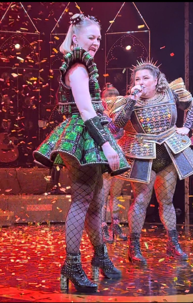 LiteracyLarbey's tweet photo. @Jennifer_cald loved your performance this evening in Cambridge - ps you are my favourite, but don’t tell the other Queens shh https://t.co/trGcm6MWO7