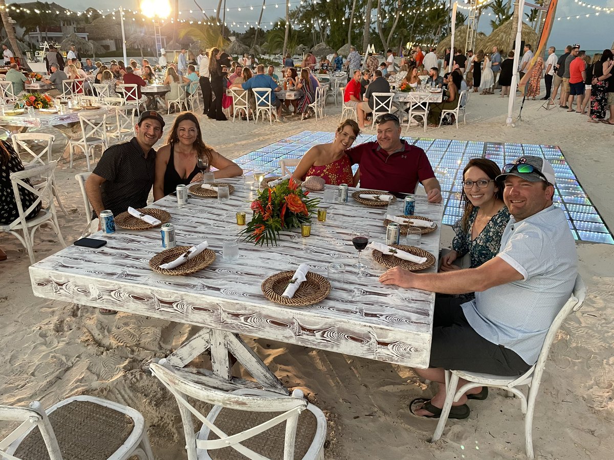 GrantMerron's tweet photo. Great time with Golden Harvest down in Punta Cana.  #gldenharvest https://t.co/XmospoApoB