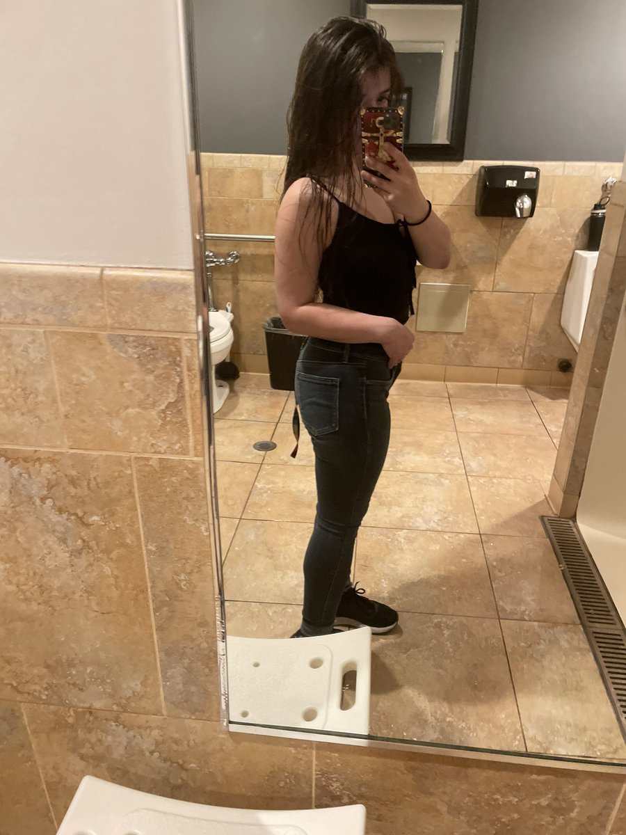 FoxxDesirae's tweet photo. Visiting my hometown for a couple days๐ค #SoCal #travel #inlandempire #SanBernardinoCounty #brunettebeauty #smash #skinnygirls #longhair #shortgirl #shorty #wifey #onlyfans #onlyfansgirl #contentcreator #NorCal #norcalcreator #socalraised https://t.co/AAK5dXhRoZ