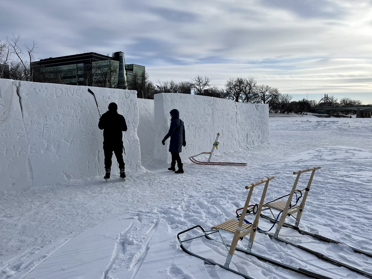 isla_rambles's tweet image. #WarmingHuts along the Nestaweya River Trail @TheForks. @WinterCitiesCon #winterdesign #wintercities2023 1/2